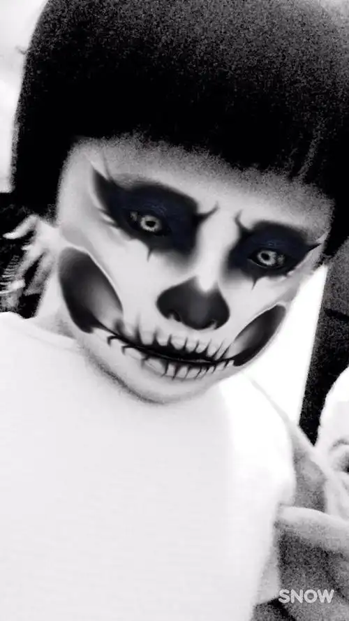 钢琴王子朗朗吃大脑,"无脸男"妆宝宝秒变网红