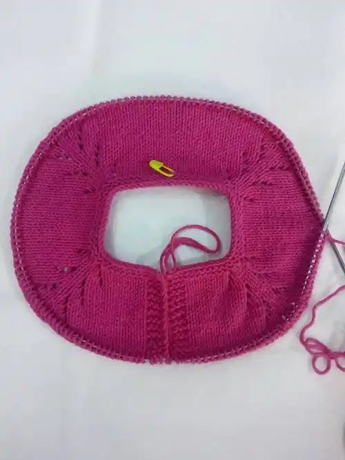 甜美可爱从领口往下织儿童棒针小开衫