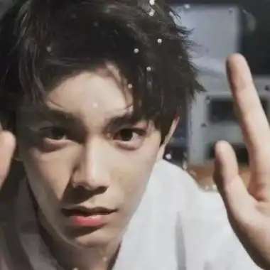 最新个性有少年感的魅力帅哥头像2021很炫酷的潮男必备的男生头