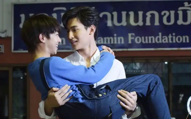 待到重逢时穿越千年的眼泪只有梦里看得见