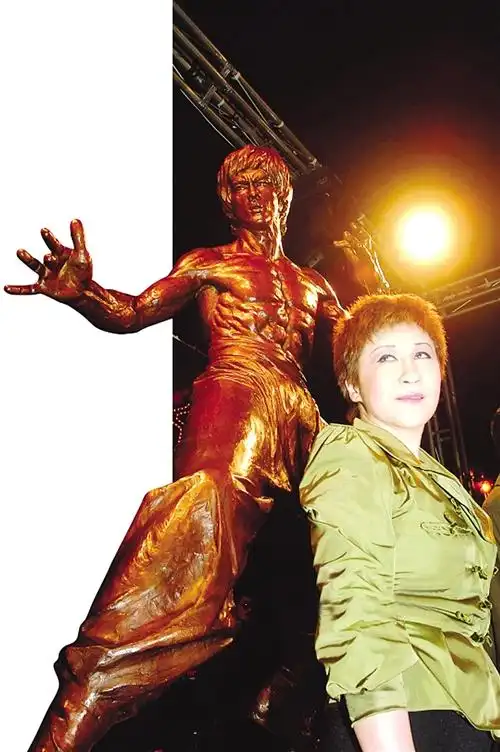 40年后丁佩首度开口揭李小龙猝死时刻