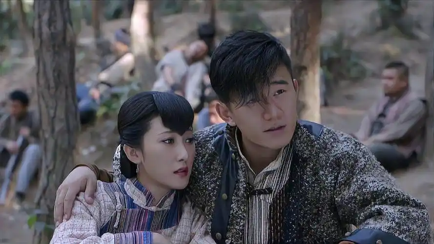 黑狐之风影:大当家带弟兄逃命,谁料看中隔壁寨子,下秒直接抢!