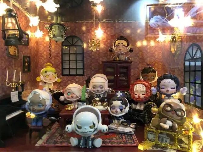 最后一张图是玫瑰花串灯的图,我觉得很配密林古堡这个系列,等有时间给