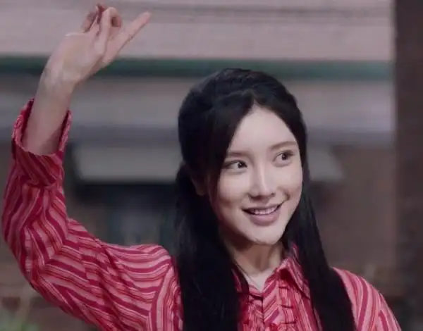 亲爱的爸妈戴燕妮上线一出场就被美到了真的是太惊艳了