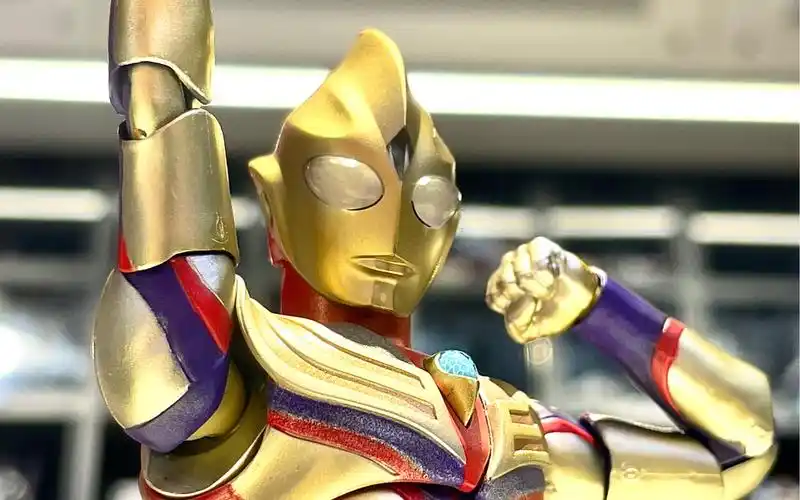 那一年,我在娘胎里变成了光———真骨雕闪耀迪迦简单把玩