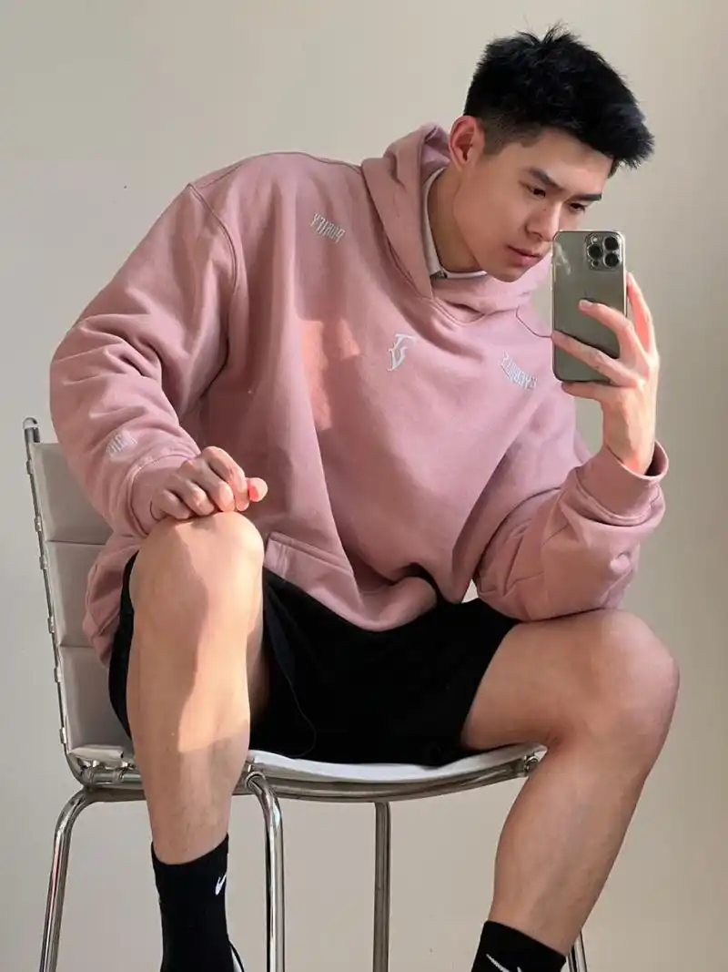 pony# #粉色系# #日常穿搭# #猛男粉# #时尚穿搭# #每日穿搭# #oo