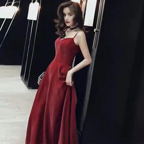 缎面酒红色敬酒服吊带18岁成人礼简约模特走秀红毯演出年会晚礼服