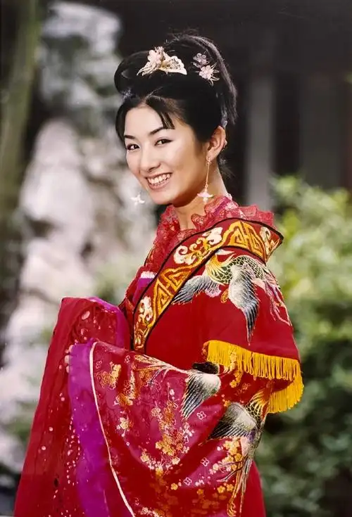 黄奕上错花轿嫁对郎未曝光剧照##黄奕上错花轿嫁对郎ccd剧照