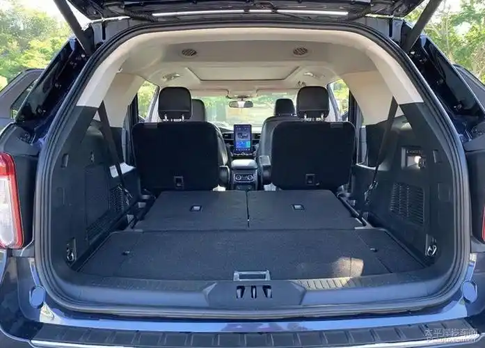 福特探险者的空间是真的好