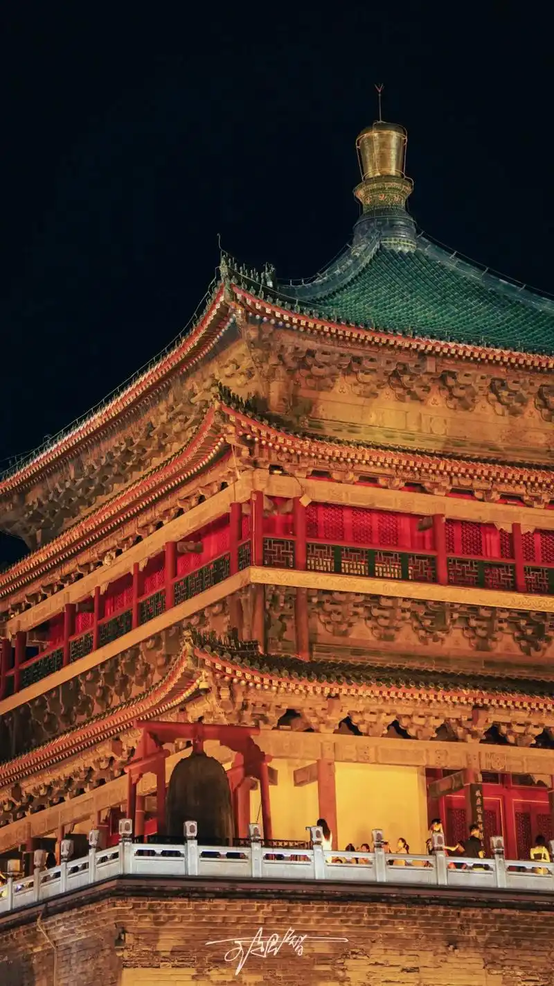 西安钟鼓楼|听晨钟暮鼓.对于一座古城来说,无论是汉唐的长安城 - 抖音