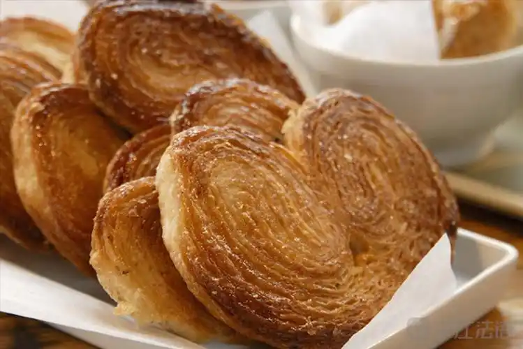法国美食介绍:法式甜点"les viennoiseries"