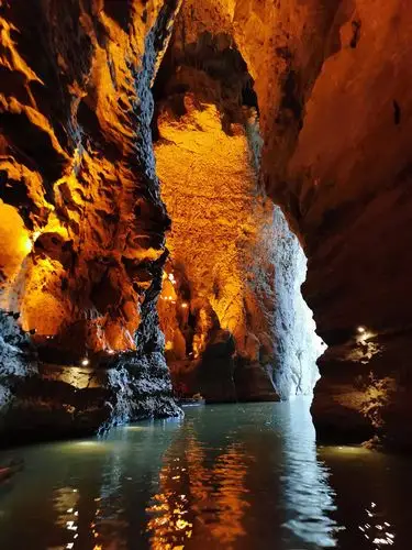 纳雍县枪杆岩,九洞天一日游