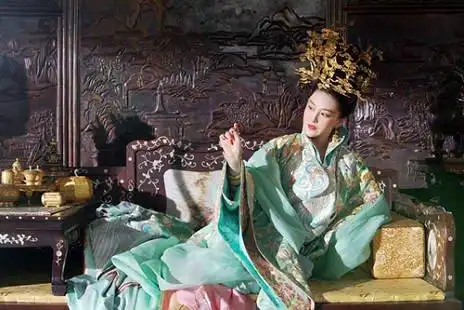 一个张馨予式的紫薇,想想还挺有趣的