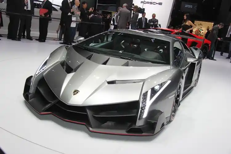 兰博基尼毒药黑色