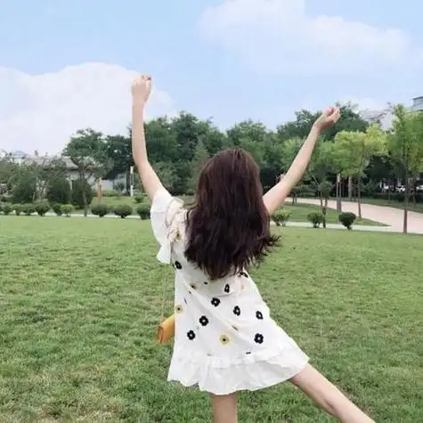 清新甜美女孩子背影头像 女生头像图片大全 -【爱个性】