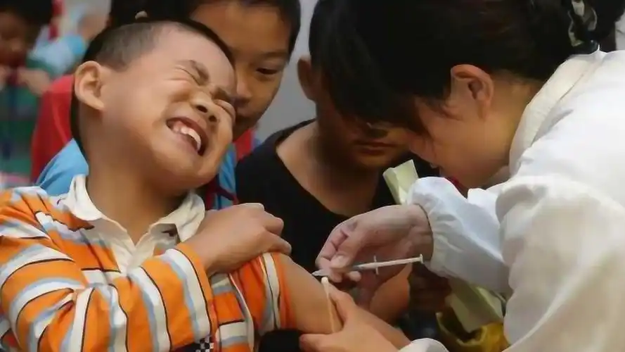 为什么小孩打针是在屁股上,而大多数成年人是在胳膊上?原因令人泪奔