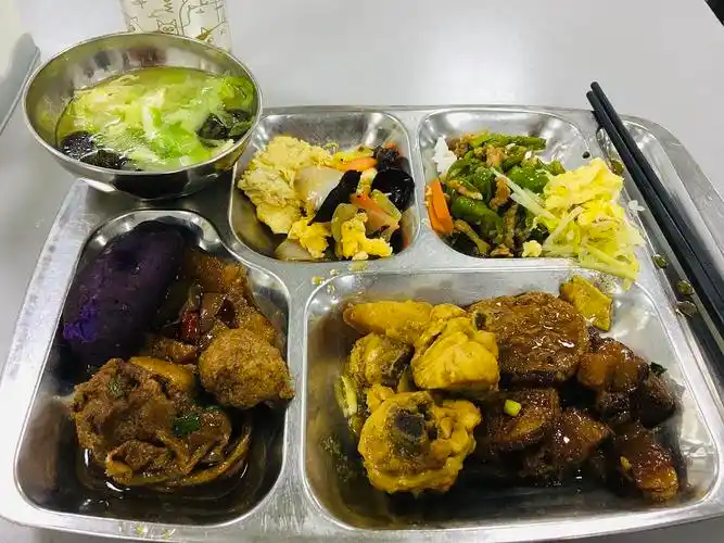 之前实习的一个政府机关食堂