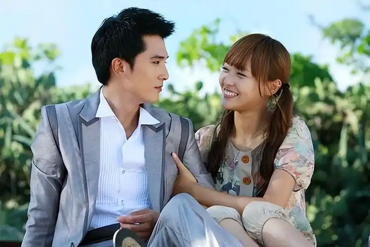 回顾唐嫣噩梦是和曾志伟拍戏叫王晶爸爸为爱给邱泽刷马桶