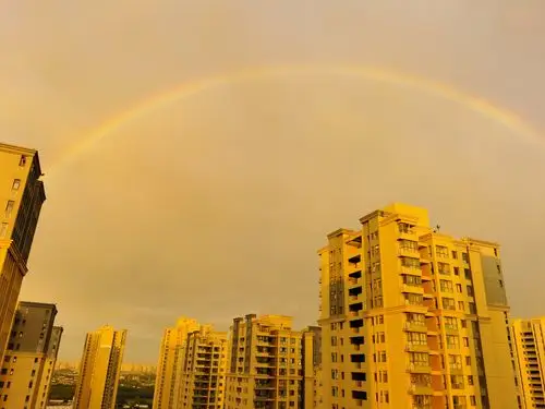 雨后彩虹