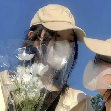 闺蜜头像一左一右仙气飘飘两个女生都很清纯亮丽