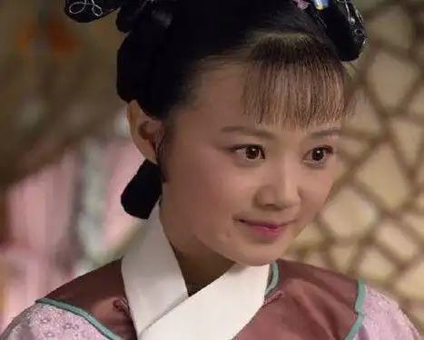 《后宫甄嬛传》是一部庞大体系,复杂的人物关系所构成的架空类小说,后