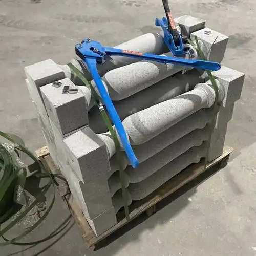 花岗岩罗马柱拉丝面小型酒瓶柱花瓶柱山东嘉祥石材厂家罗马柱