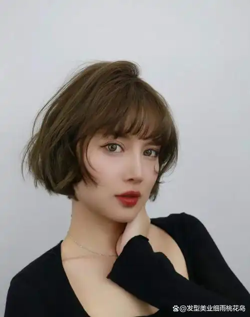 最新最热的发廊短发精选已经帮你选好,脸小鹅蛋脸剪
