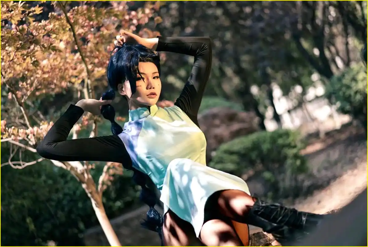 刺客伍六七:梅花十三coser也穿"液体裤",阿柒还是动漫更俊俏