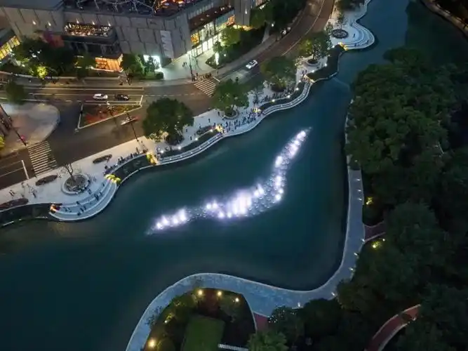 [分享]crazywater 作品丨上海新天地太平湖水秀