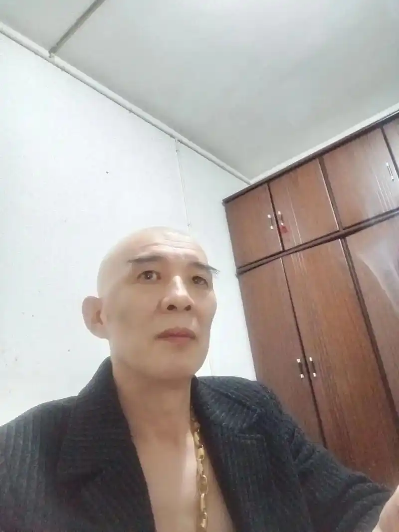 丑男在抖音记录美好生活20221126 - 抖音