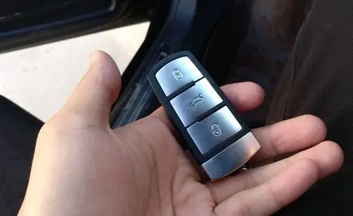 大众-迈腾 2016款 1.8tsi 25周年纪念版