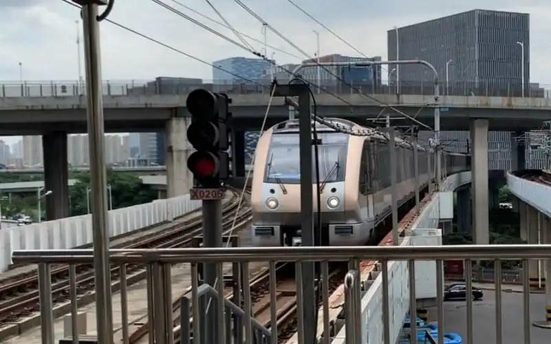 南京地铁10号线小行站