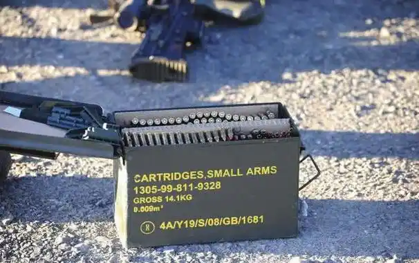 原创木质弹药箱:成吨的弹药一定有成吨的木盒子,战场上的小角色