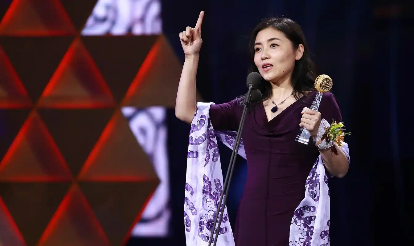 巧合,颜宁或与导师施一公,同在46岁当选院士