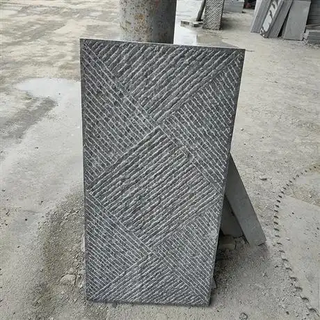 青石板价格台阶石自然面青石板火烧板錾道青石蘑菇石厂家发货