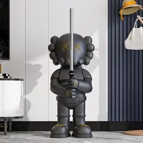 光剑暴力熊大型客厅落地摆件潮玩雕塑网红装饰品轻奢高档公仔手办