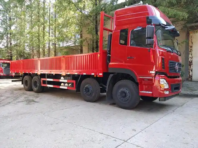 9米6物流运输车首付5万提车