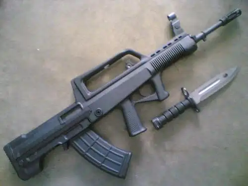 现代战争中,刺刀还配备吗?在战场上真的能起到作用吗?