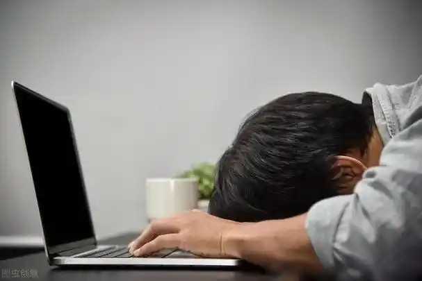 经典生活语录句句戳心(从哪些流行语可以看出年轻人的生活越发不易)(3