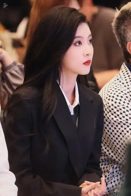 孙芮超话#孙芮活力满分的夏天#7315 230826丨风度型男模特大赛