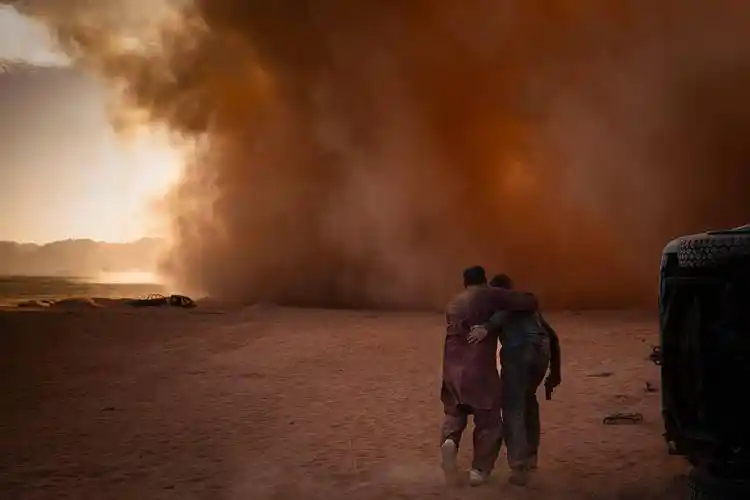 陷落帝杰拉德巴特勒新片坎大哈首曝剧照