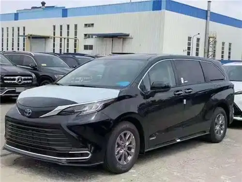 2022款丰田塞纳商务现车优惠价36万起售