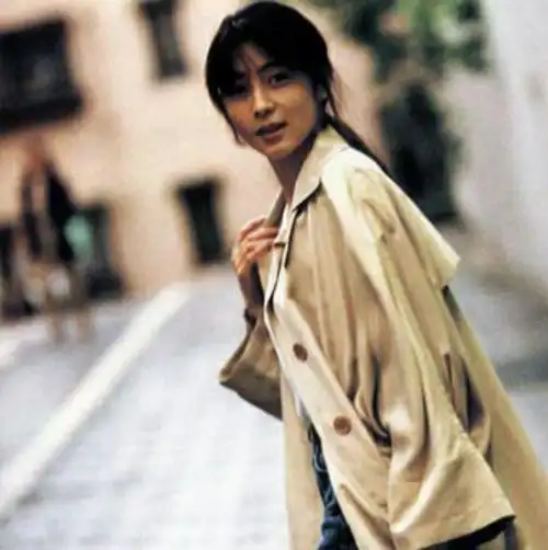 坂井泉水丨被她的颜值折服,更被才华折服