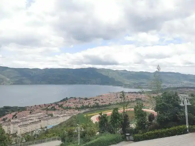 阳宗海山水湖畔