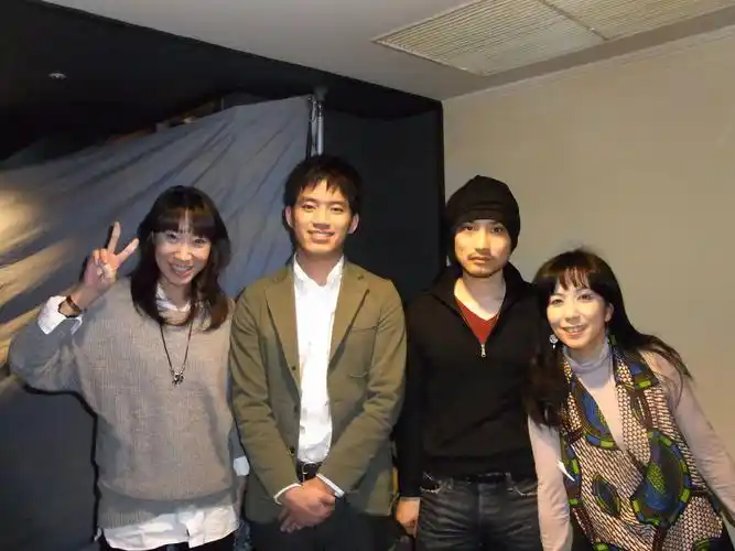 山口百惠的两个儿子越来越帅近照