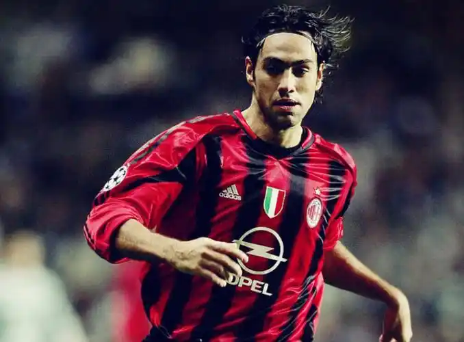 内斯塔生日快乐!逆天颜值 防守神技构成球迷美好回忆