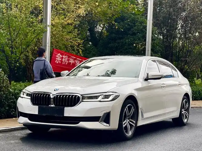 宝马5系2021款530li领先型m运动套装
