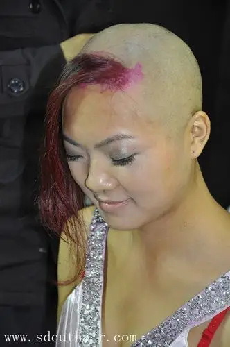 盘发美女剃光头-深度016#(23)