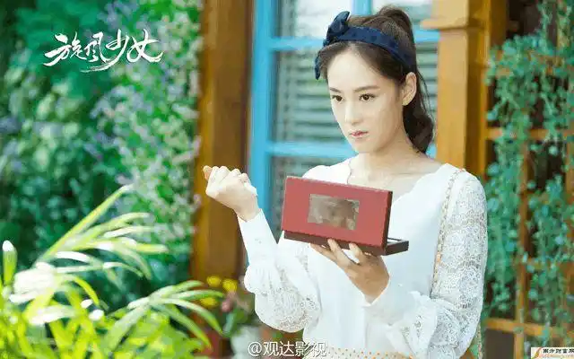 第二季的戚百草由安悦溪来饰演,她是被收留到松柏道馆的少女,非常