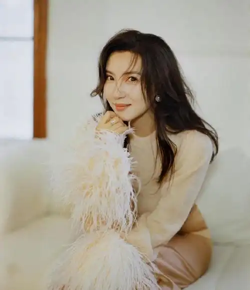 永远的万人迷陈好优雅写真美艳大气